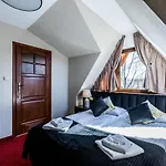 Bed & Breakfast Dworek Pod Giewontem - Jacuzzi & Sauna