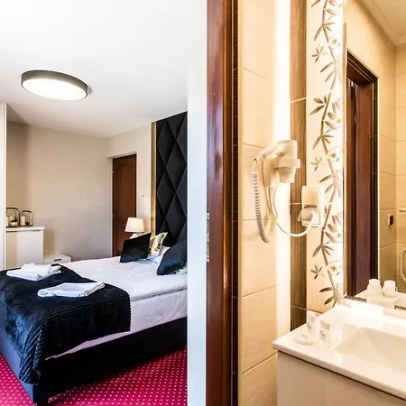 ベッド・アンド・ブレックファスト Dworek Pod Giewontem - Jacuzzi & Sauna コシチェリスコ