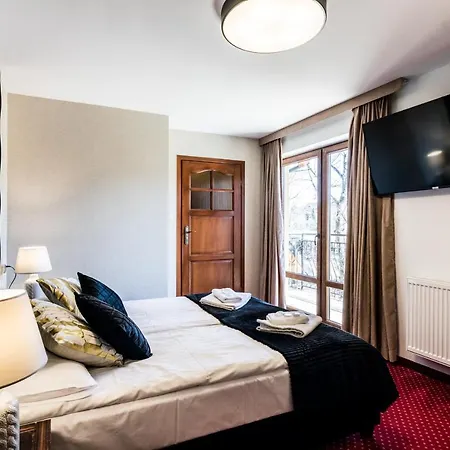 Dworek Pod Giewontem - Jacuzzi & Sauna ベッド・アンド・ブレックファスト