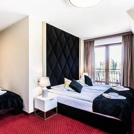 Dworek Pod Giewontem - Jacuzzi & Sauna 4* コシチェリスコ