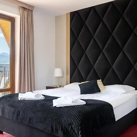 Dworek Pod Giewontem - Jacuzzi & Sauna 4* コシチェリスコ