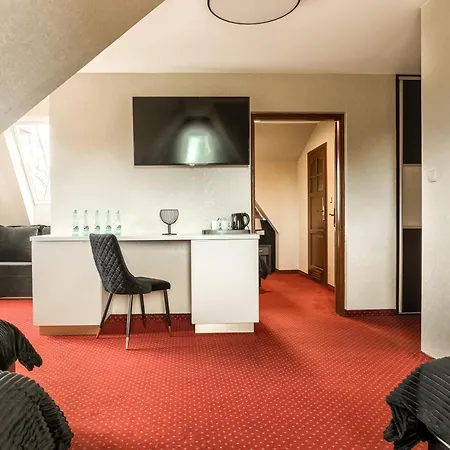 Bed & Breakfast Dworek Pod Giewontem - Jacuzzi & Sauna 4*