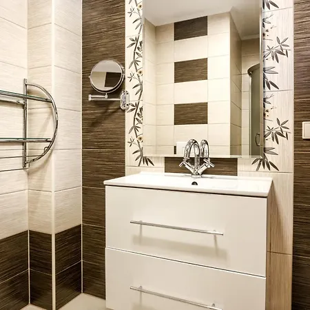 Bed and Breakfast Dworek Pod Giewontem - Jacuzzi & Sauna 4*