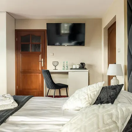 Dworek Pod Giewontem - Jacuzzi & Sauna Panzió 4*