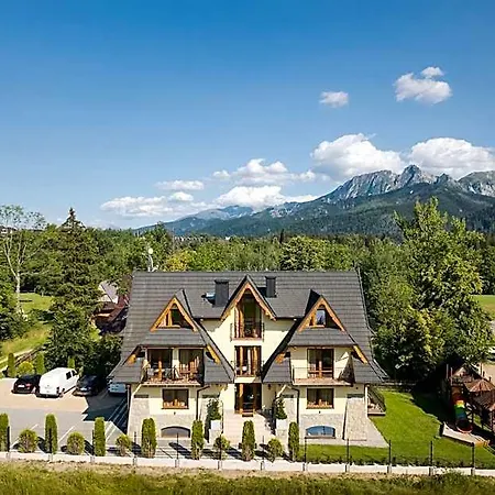 Dworek Pod Giewontem - Jacuzzi & Sauna Bed & Breakfast 4*