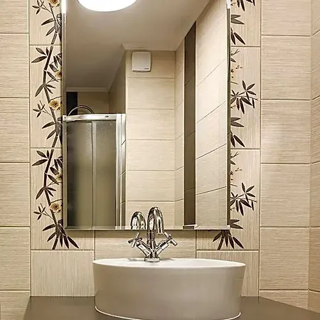 Dworek Pod Giewontem - Jacuzzi & Sauna Bed and Breakfast 4*