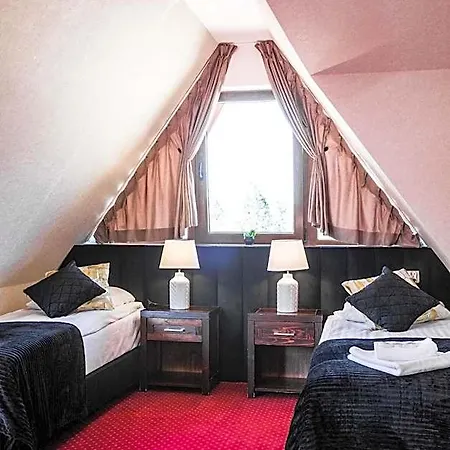 Dworek Pod Giewontem - Jacuzzi & Sauna 4*