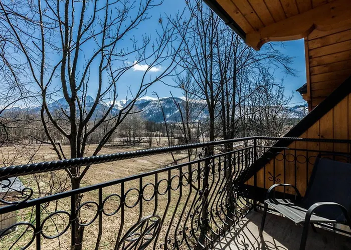 Dworek Pod Giewontem - Jacuzzi & Sauna 4*