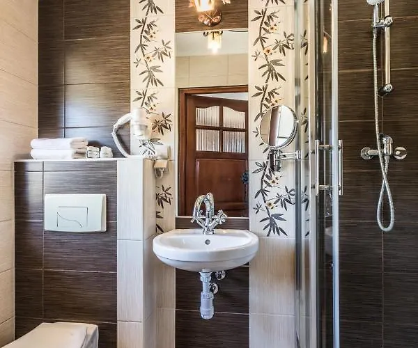 Dworek Pod Giewontem - Jacuzzi & Sauna Frühstückspension Kościelisko